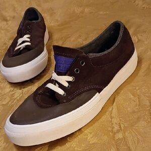 CONVERSE CONS Brown  and White Men's 9.0 Women's 10.5 Sneakers